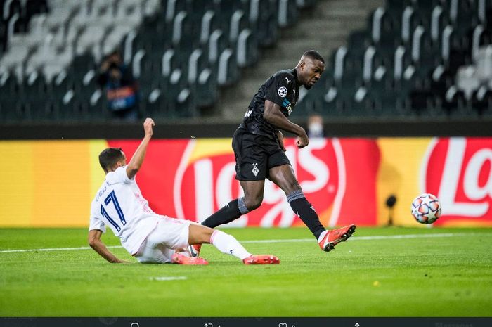 Putra eks bek Juventus, Marcus Thuram, berhasil mencetak gol dan membuat Real Madrid tertinggal 0-1 dari Borussia Moenchengladbach pada babak I.