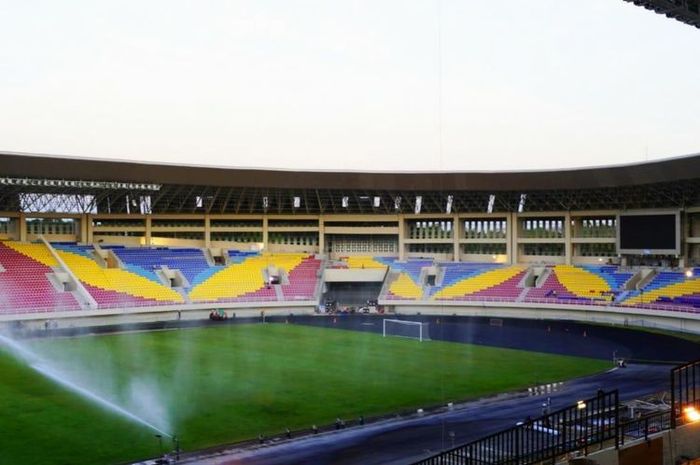 Stadion Manahan Solo.