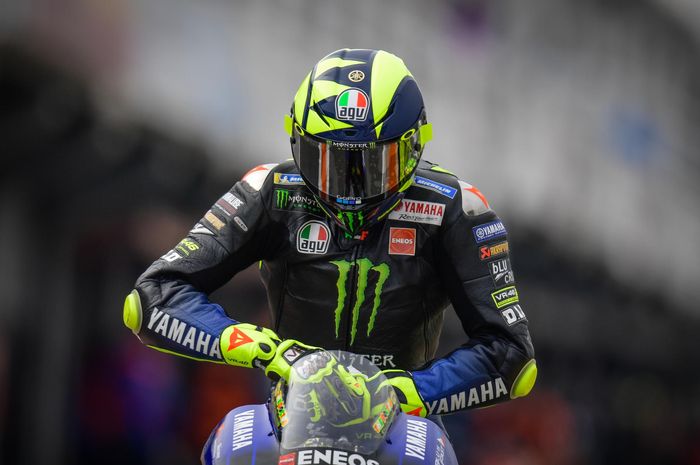 Pembalap Monster Energy Yamaha, Valentino Rossi, pada hari pertama GP Valencia di Sirkuit Ricardo Tormo, Valencia, Jumat (13/11/2020).