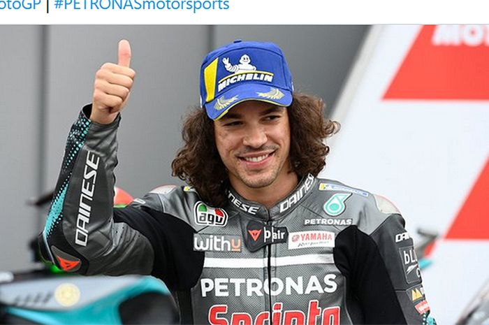 Pembalap Petronas Yamaha SRT, Franco Morbidelli, setelah meraih pole position pada kualifikasi MotoGP Valencia di Sirkuit Ricardo Tormo, Spanyol, 14 November 2020.