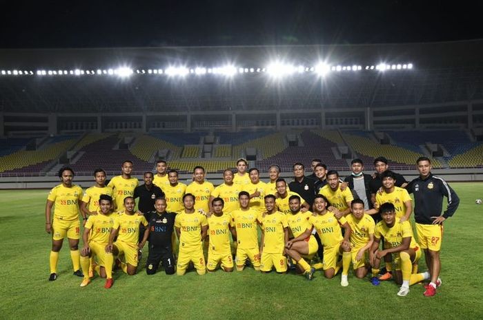 Manajemen Bhayangkara Solo FC menjajal Stadion Manahan, Solo, Jawa Tengah dengan melakoni laga persabahatan melawan Pemkot Surakarta, pada Jumat (27/11/2020).