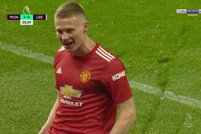 Ekspresi gelandang Manchester United, Scott McTominay, usai mencetak gol ke gawang Leeds United, dalam laga Liga Inggris, di Stadion Old Trafford, Minggu (20/12/2020).