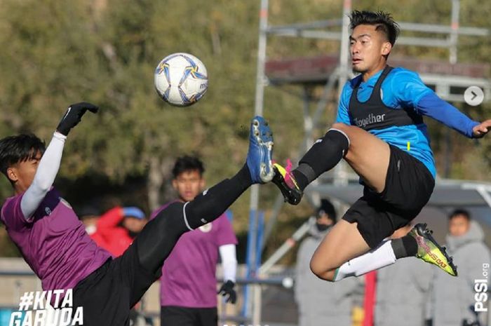 Pemain Timnas U-19 Indonesia tetap berlatih serius melalui internal game yang diterapkan pelatih Shin Tae-yong dalam TC di Spanyol.