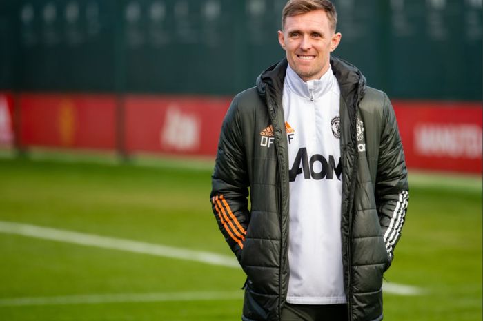 Darren Fletcher kembali ke Manchester United, guna membantu Ole Gunnar Solskjaer dalam mengembangkan tim utama.