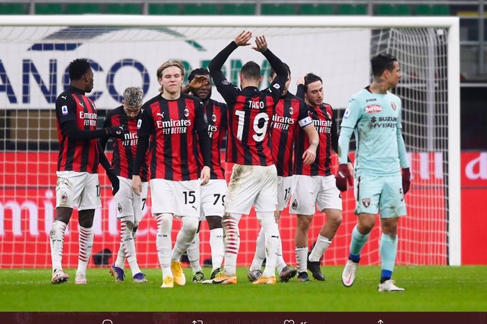 AC Milan berhasil menyamai rekor berusia 70 tahun milik Inter Milan usai menang 2-0 atas Torino di Liga Italia.