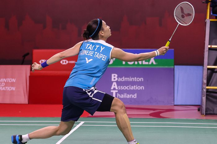 Pebulu tangkis Taiwan, Tai Tzu Ying, saat tampil pada babak kedua Thailand Open I 2021, Kamis (14/1/2021)