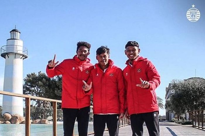 Pemain Persija dan Timnas U-19, Braif Fatari, Alfriyanto Nico, dan Salman Al Farid saat di Spanyol.