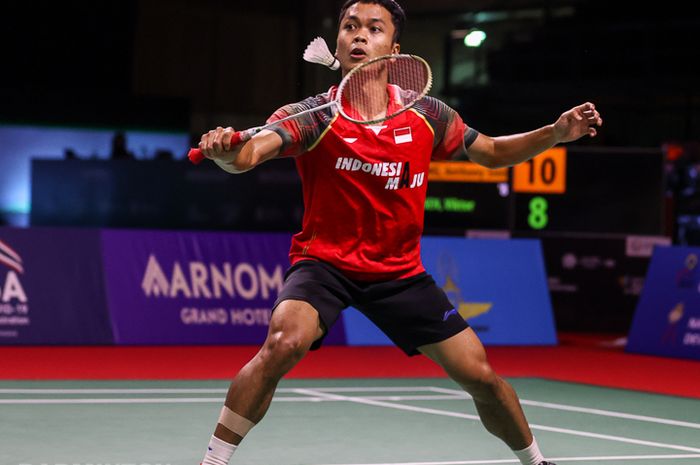 Pebulu tangkis tunggal putra Indonesia, Anthony Sinisuka Ginting, pada babak semifinal Thailand Open I 2021 di Impact Arena, Bangkok, Sabtu (16/1/2021).