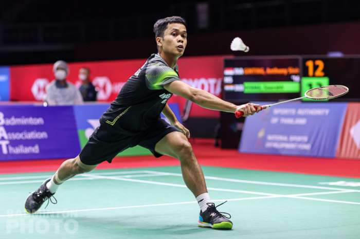 Pemain tunggal putra Indonesia, Anthony Sinisuka Ginting, ketika tampil pada babak kesatu Thailand Open II 2021 di Impact Arena, Bangkok, Selasa (19/1/2021).