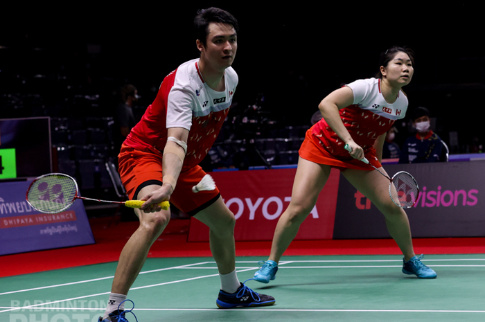 Pasangan ganda campuran Kanada, Joshua Hurlburt-Yu/Josephine Wu, saat tampil pada babak kedua Thailand Open II 2021 di Impact Arena, Bangkok, Kamis (21/1/2021).