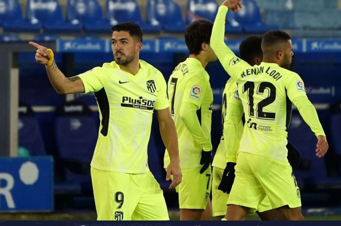 Atletico Madrid menjauh dari Real Madrid dan Barcelona, sementara kiper Eibar mencetak gol 10 tahun sekali.