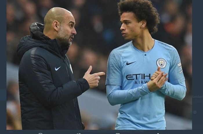 Leroy Sane (kanan) bersama Pep Guardiola saat masih membela Manchester City.