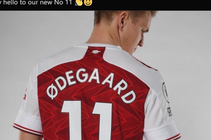 Rekrutan terbaru Arsenal dari Real Madrid, Martin Odegaard, mengenakan nomor punggung 11.