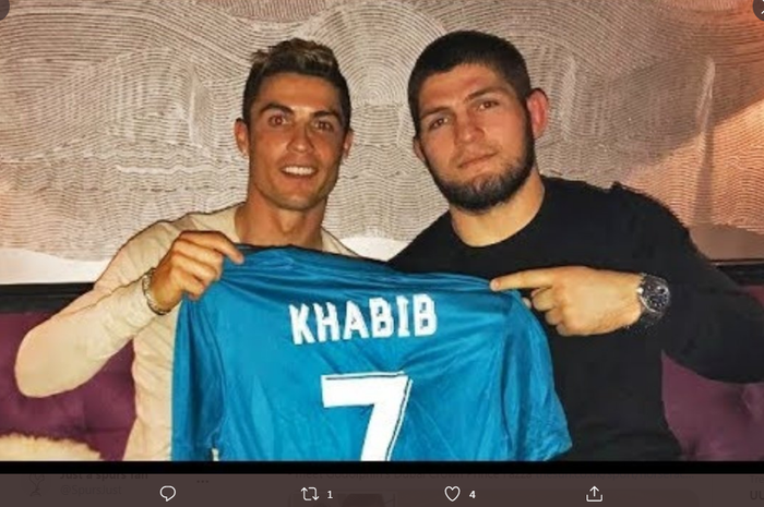 Khabib Nurmagomedov bertemu dengan Cristiano Ronaldo