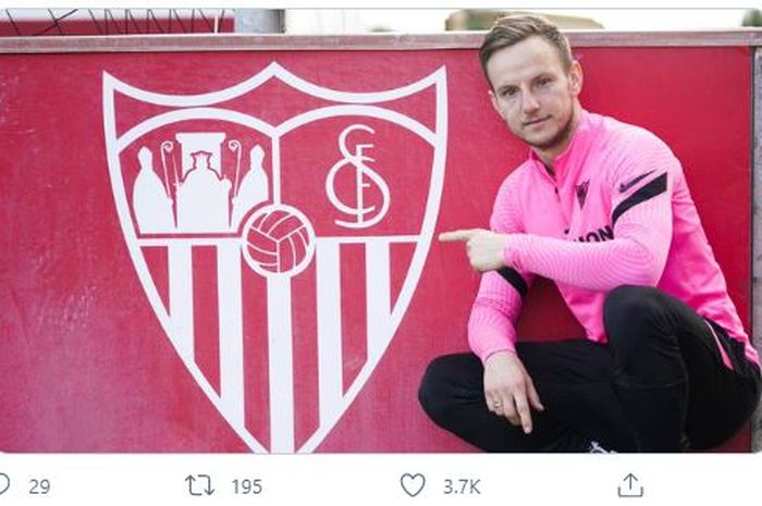 Gelandang Sevilla, Ivan Rakitic, menegaskan tidak akan melakukan selebrasi jika mencetak gol ke gawang mantan klubnya, Barcelona.