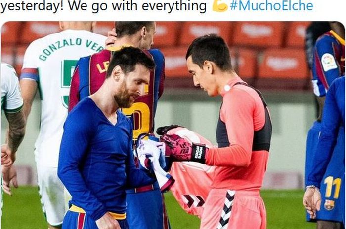 Usai kausnya diminta megabintang Barcelona, Lionel Messi, kiper Elche, Edgar Badia, akhirnya bicara dan mengaku kaget.