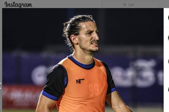 Striker yang Mirip seperti Zlatan Ibrahimovic, Evangelos Skraparas, memiliki impian merumput di Liga Indonesia.