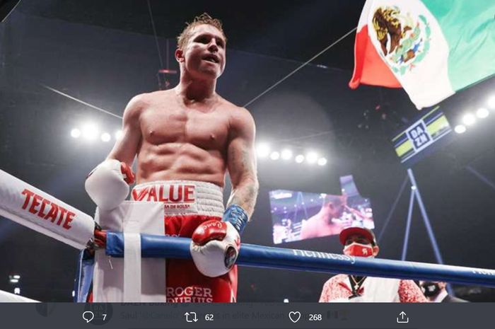 Petinju juara dunia kelas menengah super, Canelo Alvarez.