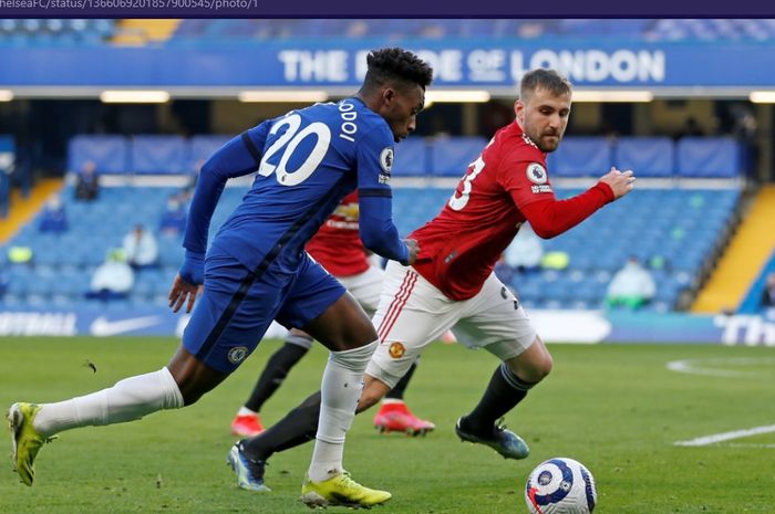 Manchester United mandul di babak pertama sehingga rekor nirbobol Chelsea dalam laga kandang Liga Inggris masih terjaga. 