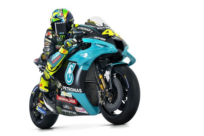 Pembalap Petronas Yamaha SRT, Valentino Rossi, berpose untuk peluncuran tim menjelang MotoGP 2021.