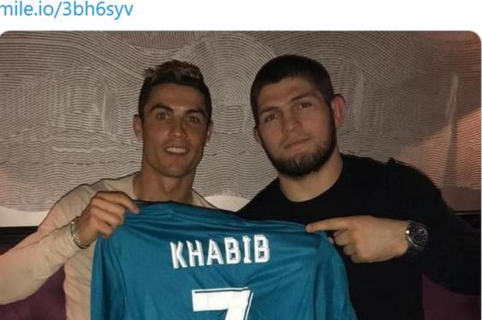 Khabib Nurmagomedov ungkap isi curhatan sang sahabat, Cristiano Ronaldo.