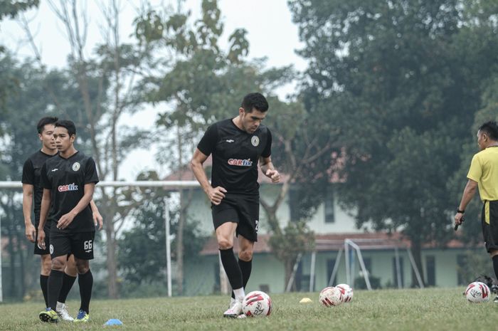 Bek anyar PSS Sleman, Fabiano Beltrame. 