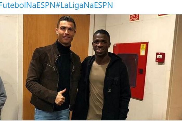 Hanya bisa bicara singkat, Vinicius Junior sambut Cristiano Ronaldo di Real Madrid.