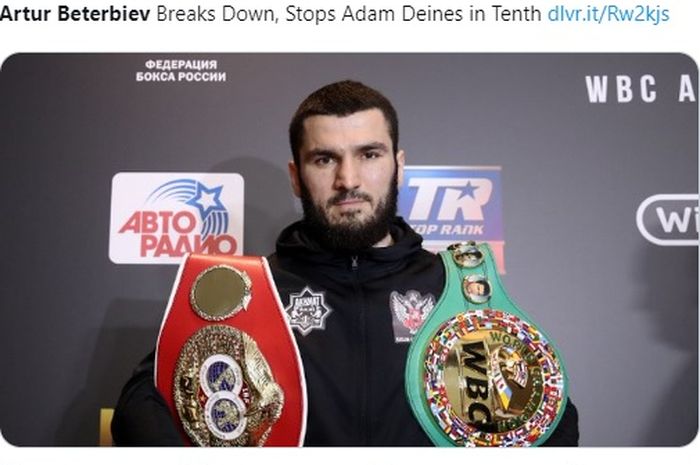 Juara dunia tinju kelas berat ringan IBF dan WBC, Artur Beterbiev, meraih kemenangan KO ke-16, Sabtu (20/3/2021).