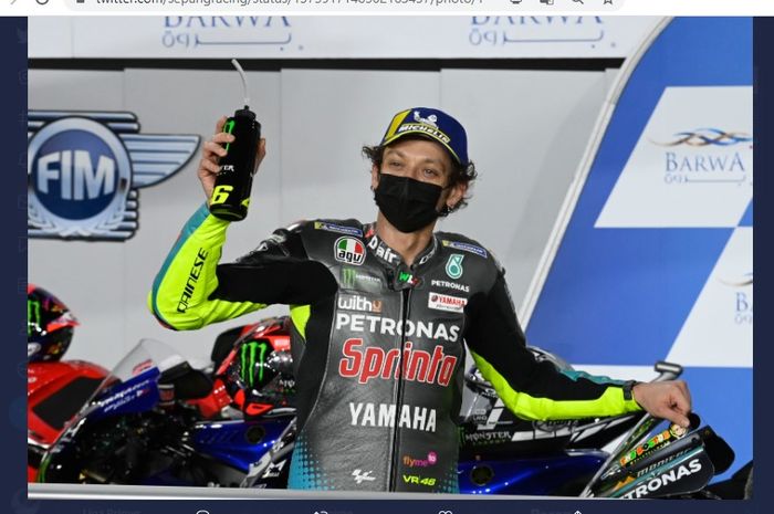 Pembalap Petronas Yamaha SRT, Valentino Rossi, setelah selesai kualifikasi MotoGP Qatar 2021 di Sirkuit Losail, Sabtu (28/3/2021). 