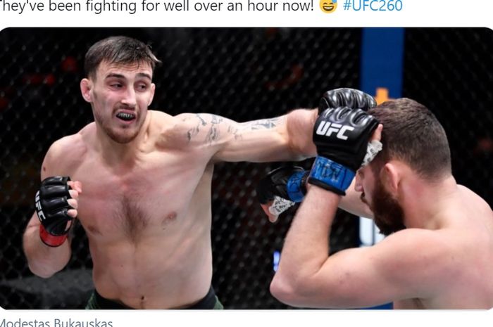 Petarung MMA, Modestas Bukauskas, mengutarakan ambisinya rebut sabuk Magomed Ankalaev jelang duel kontra Ion Cutelaba di UFC 315. 