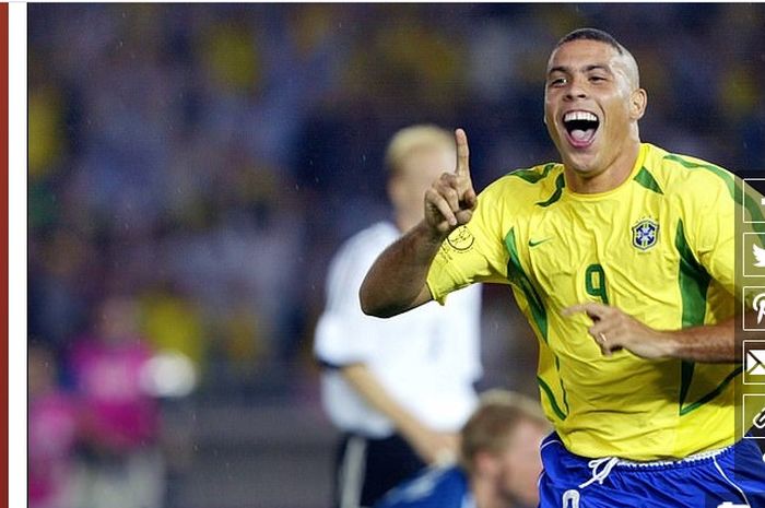 Potongan rambut unik penyerang legendaris Timnas Brasil, Ronaldo, ketika Piala Dunia 2002.