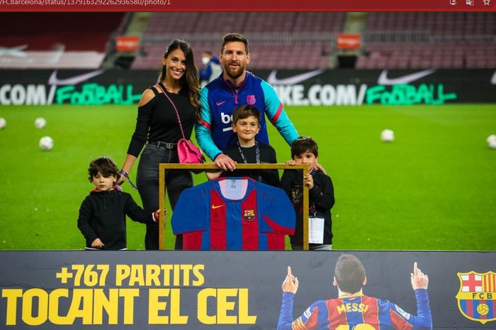 Lionel Messi selangkah lagi mendapat kontrak baru dari Barcelona karena sudah mendapat restu dari keluarga.