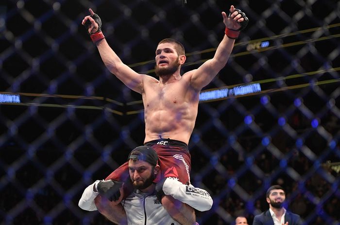 Khabib Nurmagomedov, menjadi juara kelas ringan UFC dengan mengalahkan Al Iaquinta di UFC 223 pada 7 April 2018. 