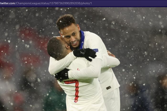 Dua bintang Paris Saint-Germain, Neymar dan Kylian Mbappe, merayakan gol ke gawang Bayern Muenchen di Stadion Allianz Arena dalam babak perempat final Liga Champions 2020-2021, Rabu (7/4/2021) waktu setempat atau Kamis pukul 02.00 WIB.