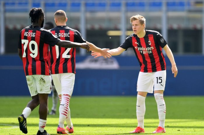 Winger AC Milan, Jens Petter Hauge menyelamatkan timnya dari kekalahan pada laga kontra Sampdoria yang berkesudahan 1-1.