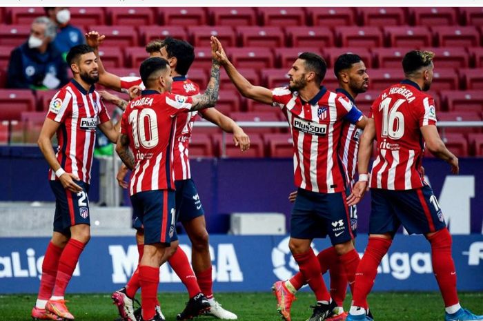 Para pemain Atletico Madrid merayakan gol ke gawang Eibar pada pekan ke-33 Liga Spanyol 2020-2021, Minggu (18/4/2021).