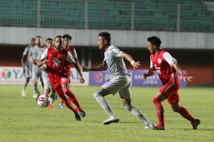 Wander Luiz dalam laga Persija vs Persib pada final leg pertama Piala Menpora 2021 di Stadion Maguwoharjo, Sleman, Yogyakarta, Kamis (22/4/2021).