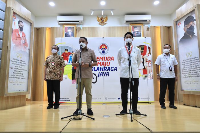 Rapat Terbatas NOC Indonesia Dengan Kemenpora Terkait Pencalonan Indonesia sebagai Tuan Rumah Olimpiade 2032 di Ruang Rapat lt 10 Kemenpora, Jakarta, Jumat (30/4/2021).