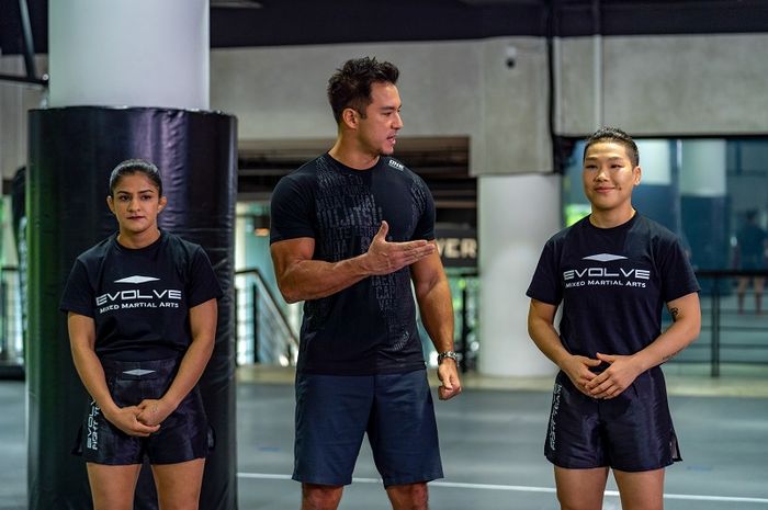 Ritu Phogat dan Xiong Jing Nan, tampil di episode 7 The Apprentice: ONE Championship Edition.