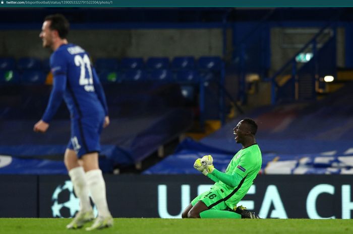 Luapan kegembiraan Edouard Mendy usai Chelsea lolos ke final Liga Champions 2020-2021.