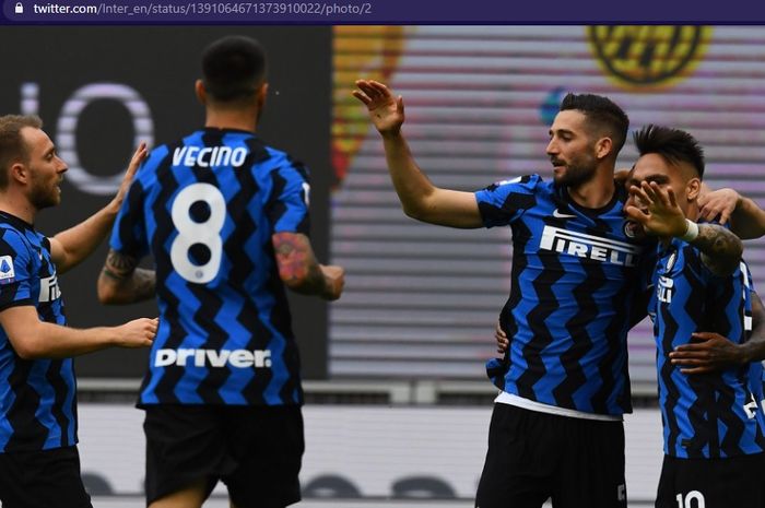 Inter Milan mencetak tiga gol pertama sejak menjadi juara Liga Italia dan membuat Sampdoria menyerah di babak pertama.