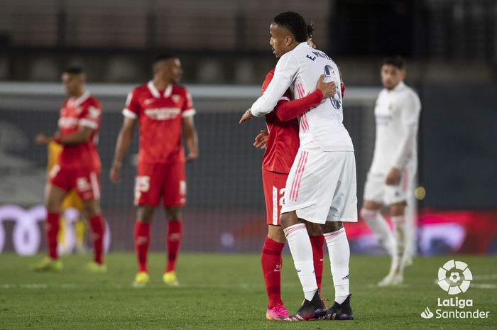 Duel antara Real Madrid dan Sevilla pada pekan ke-35 Liga Spanyol berakhir dengan skor imbang 2-2