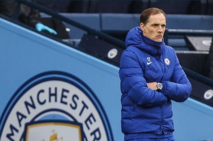 Pelatih Chelsea, Thomas Tuchel mendampingi The Blues kala melawan Manchester City.