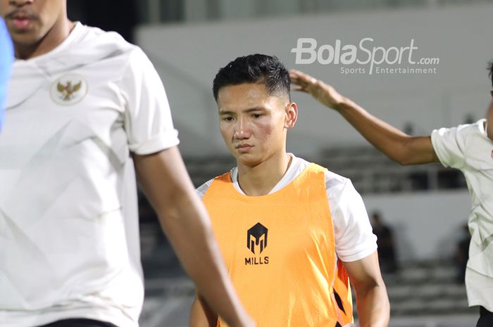 Syahrian Abimanyu nampak sedang mengikuti pemusatan latihan timnas Indonesia di Stadion Madya, Senayan, Jakarta, 11 Mei 2021.