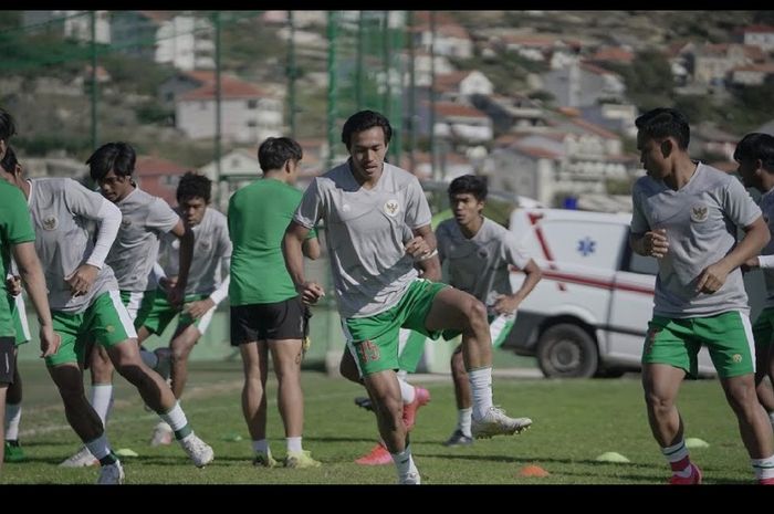 Pemain Timnas U-19 Indonesia, Yudha Febrian, diduga melakukan ulah yang membuat geger warganet.