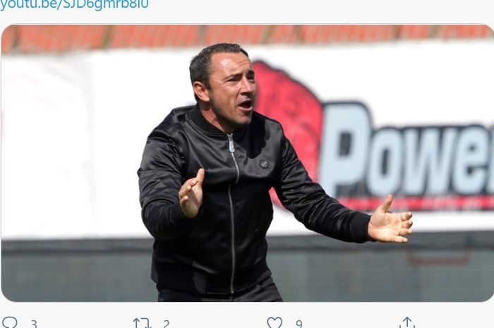 Pelatih AC Monza, Cristian Brocchi, bakal diganti setelah gagal promosi ke Serie A 2021-2022.