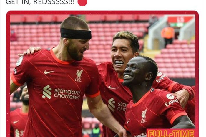 Sadio Mane (kanan) merayakan gol yang dia cetak ke gawang Crystal Palace pada pertandingan pekan ke-38 Liga Inggris 2020-2021 bersama Nat Phillips (kiri) dan Roberto Firmino (tengah).