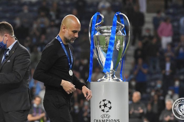 Pep Guardiola gagal mempersembahkan trofi Liga Champions bagi Manchester City usai takluk dari Chelsea di partai final.