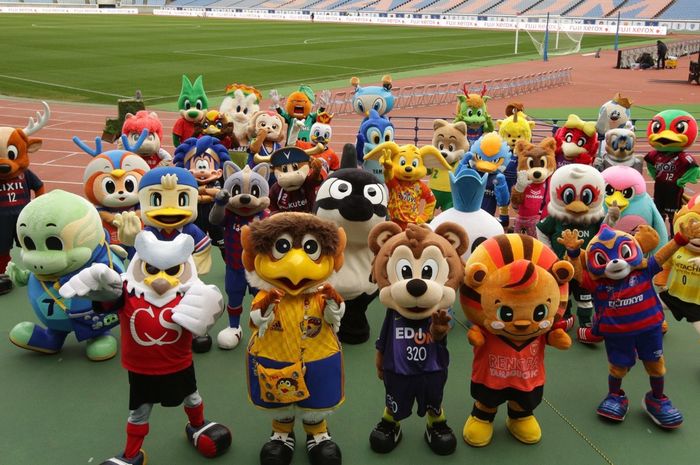 Maskot klub Liga Jepang musim 2021.