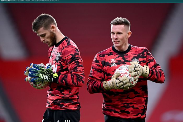 Dua kiper milik Manchester United, David de Gea dan Dean Henderson.